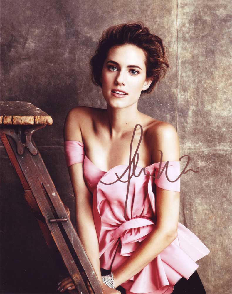 Allison Williams in-person autographed photo