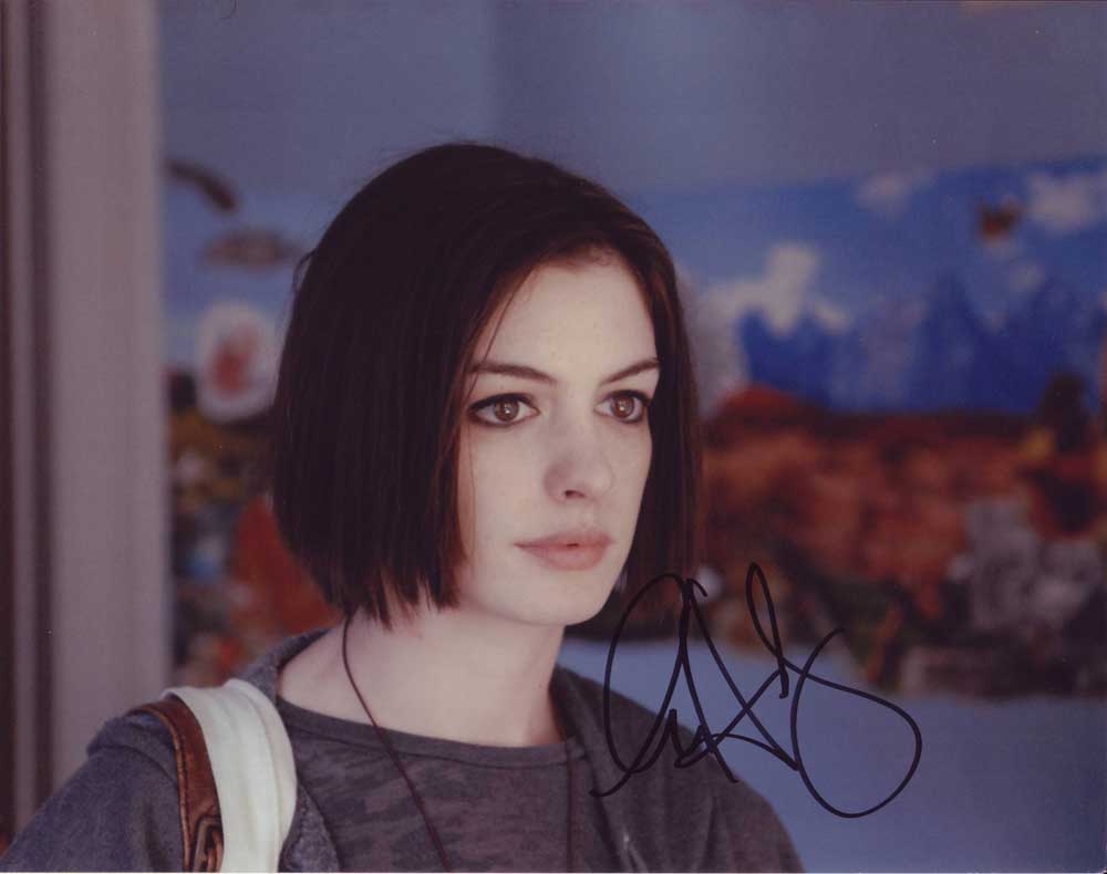 Anne Hathaway in-person autographed photo