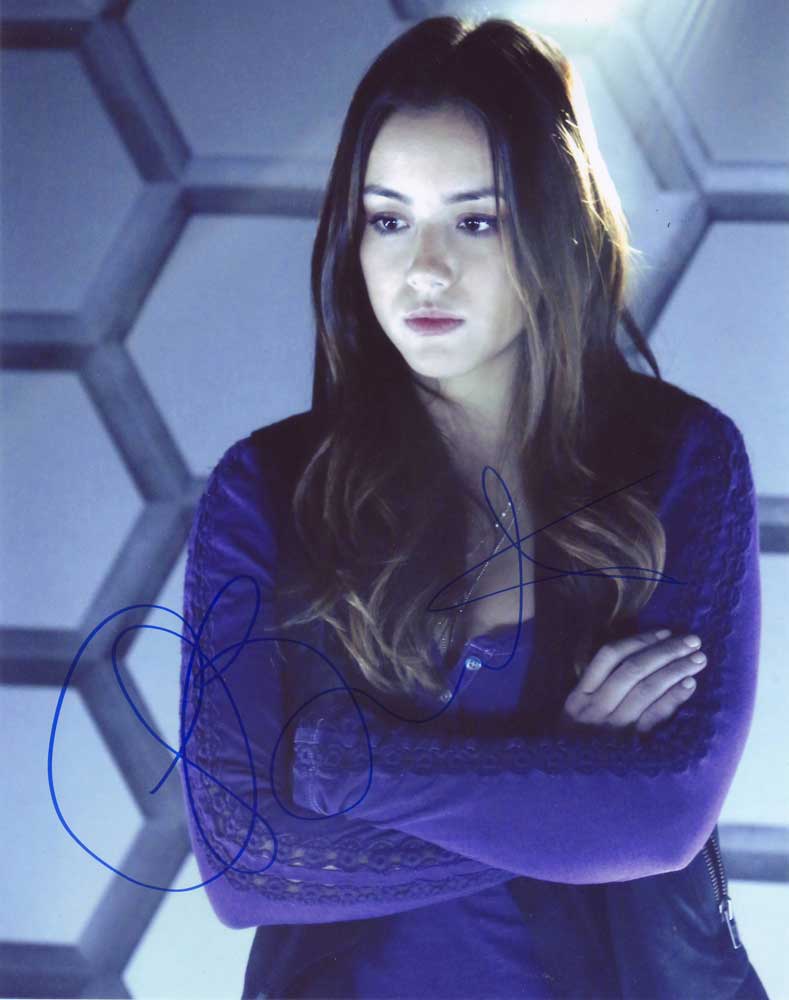 Chloe Bennet in-person autographed photo