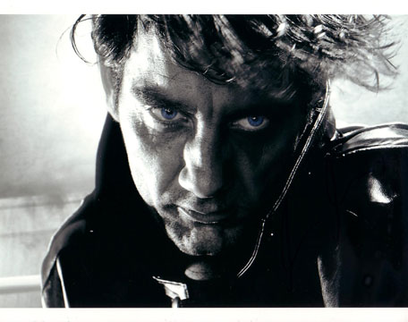 Clive Owen in-person autographed photo