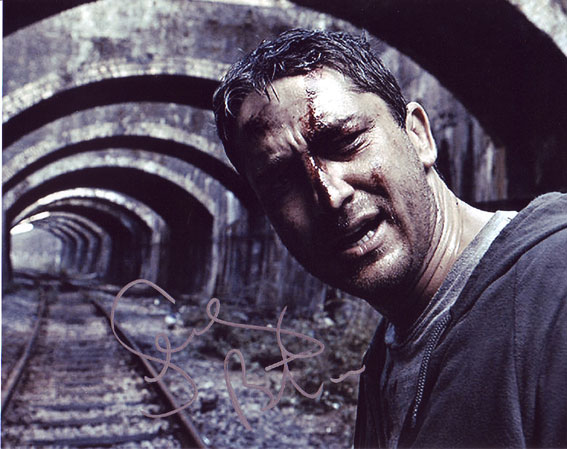 Gerard Butler in-person autographed photo