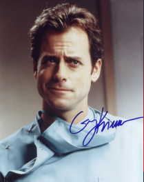Greg Kinnear in-person autographed photo