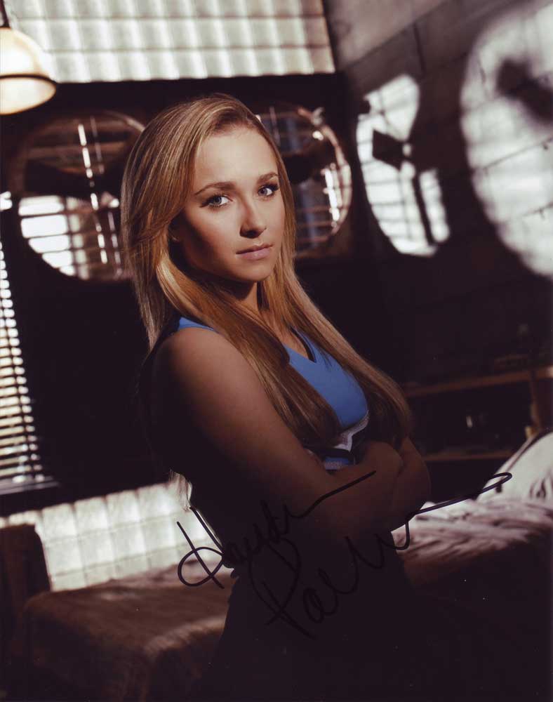 Hayden Panettiere in-person autographed photo