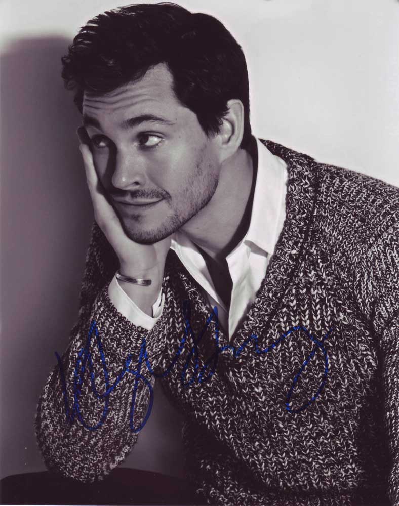 Hugh Dancy in-person autographed photo