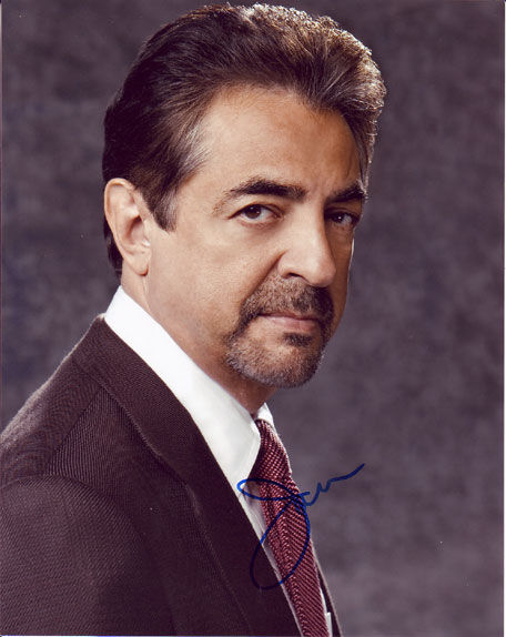 Joe Mantegna in-person autographed photo