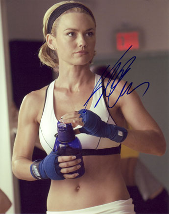 Kelly Carlson in-person autographed photo