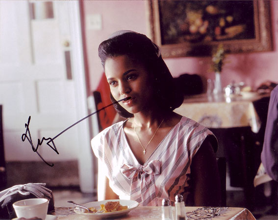 Kerry Washington in-person autographed photo