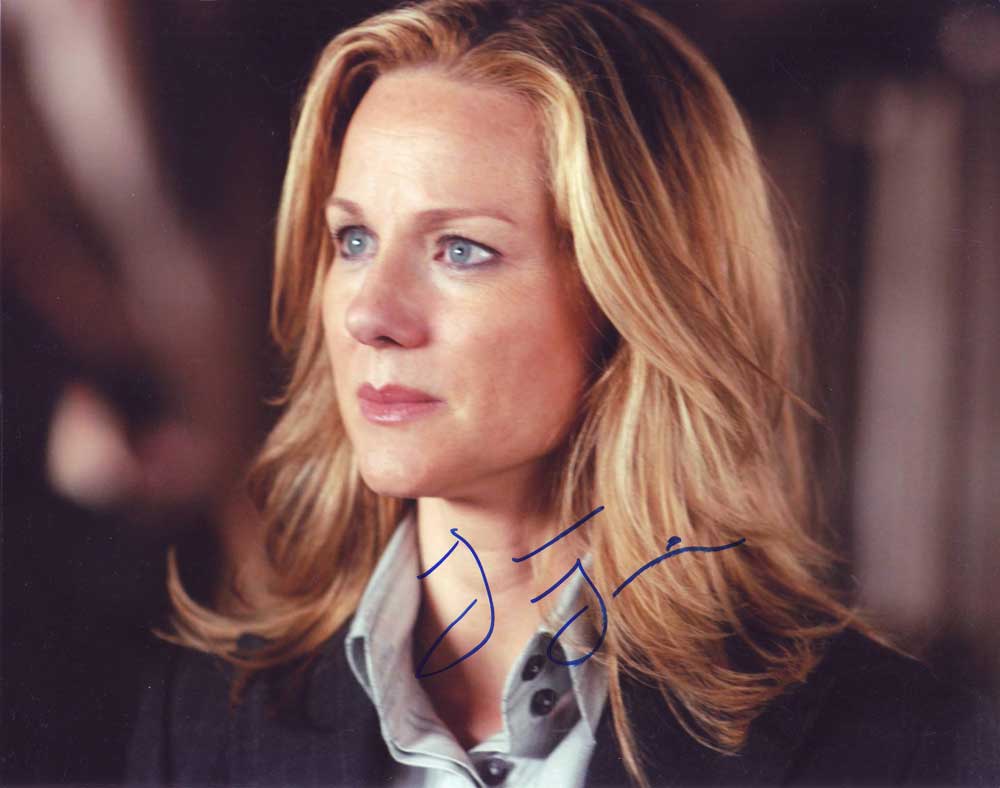 Laura Linney in-person autographed photo
