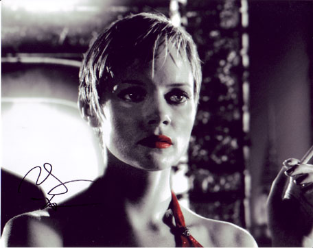 Marley Shelton in-person autographed photo
