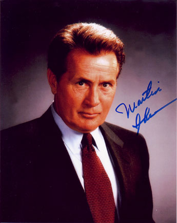 http://www.autographdealer.com/images/MartinSheen443.jpg