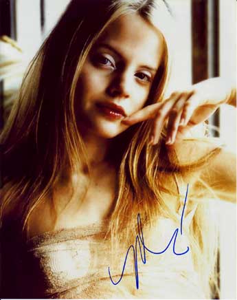 Mena Suvari in-person autographed photo