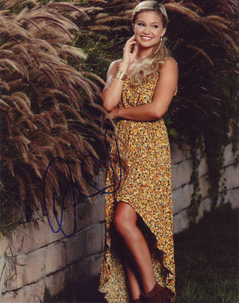 Olivia Holt in-person autographed photo