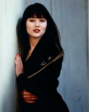 Shannen Doherty in-person Autographed photo