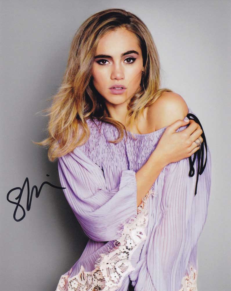 Suki Waterhouse In-person Autographed Photo