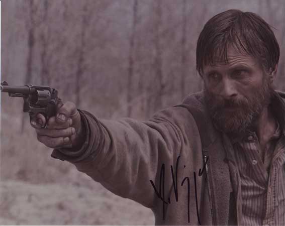 Viggo Mortensen in-person autographed photo