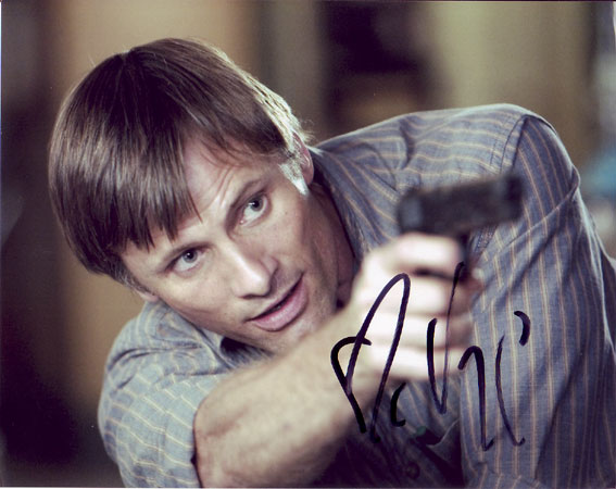 Viggo Mortensen in-person autographed photo