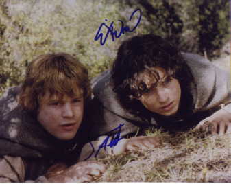 Lord of the Rings in-person autographed cast photo