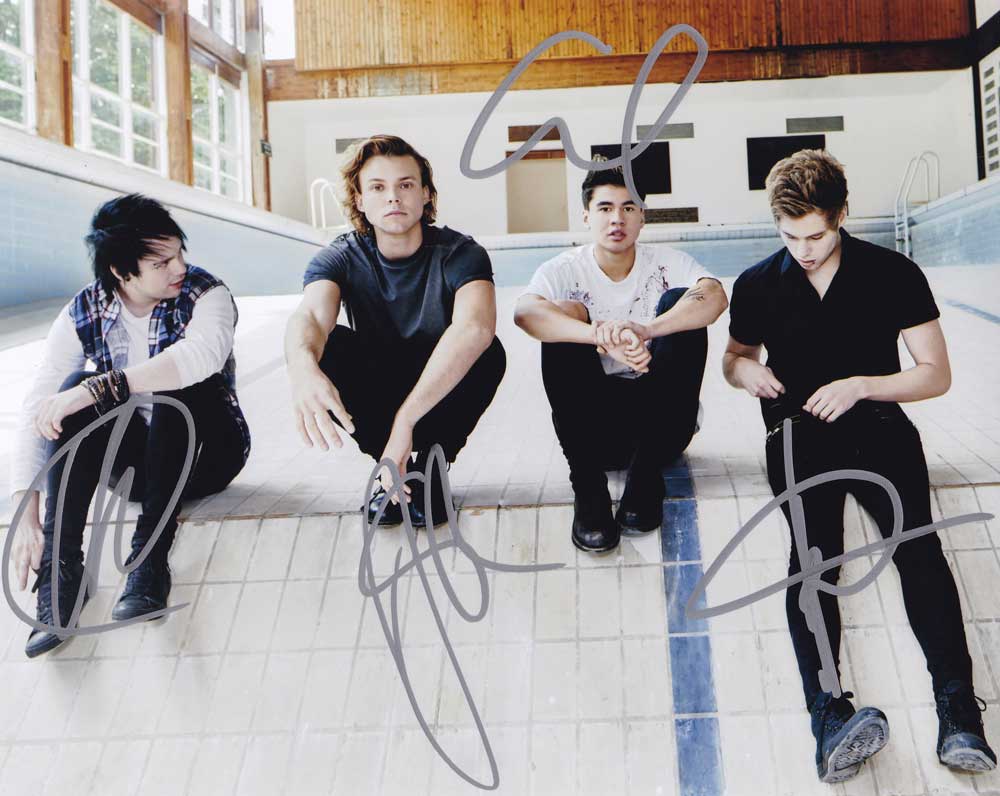 5 Seconds of Summer In-person Autographed Group Photo