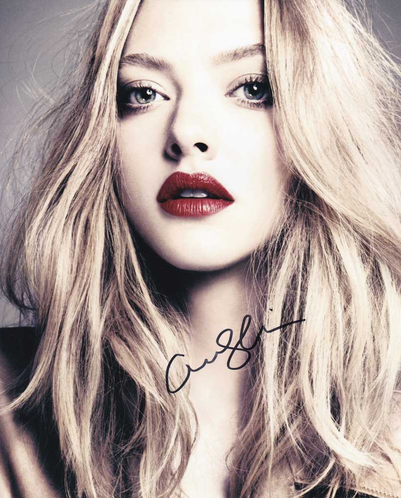 Amanda Seyfried in-person autographed photo