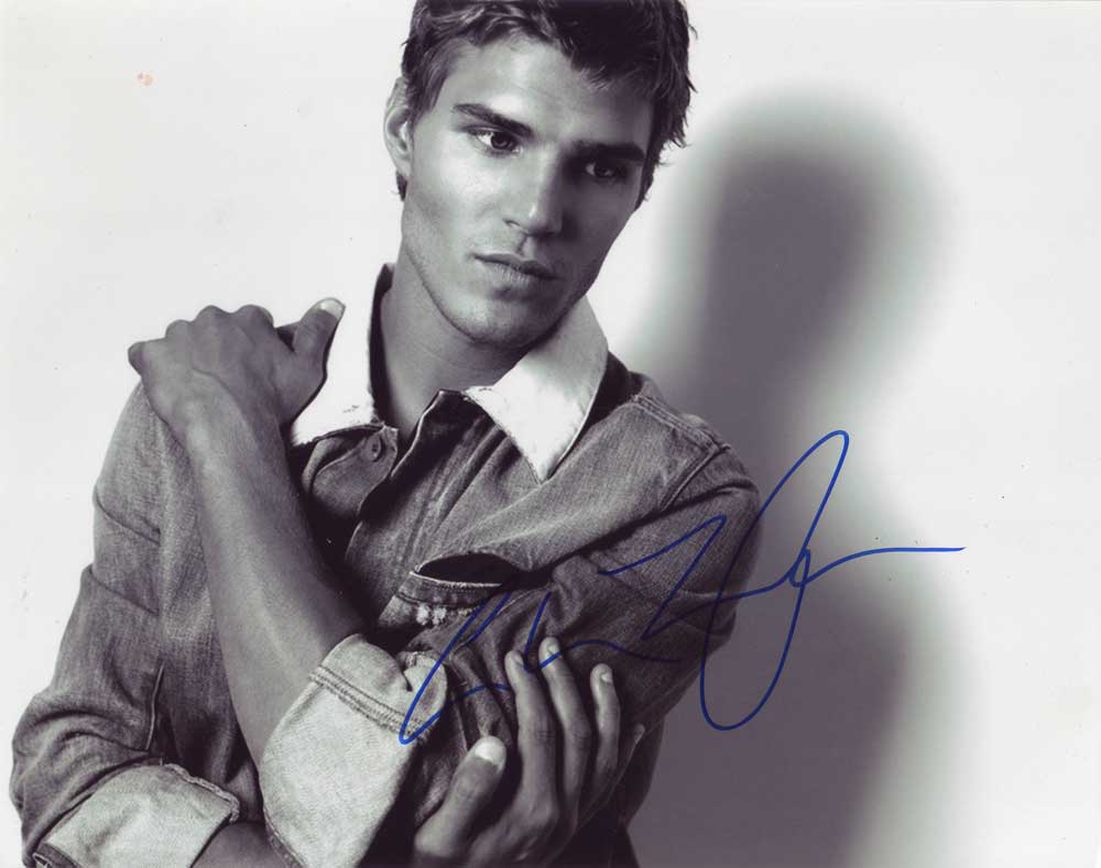 Chris Zylka in-person autographed photo
