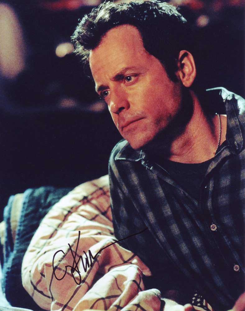 Greg Kinnear in-person autographed photo