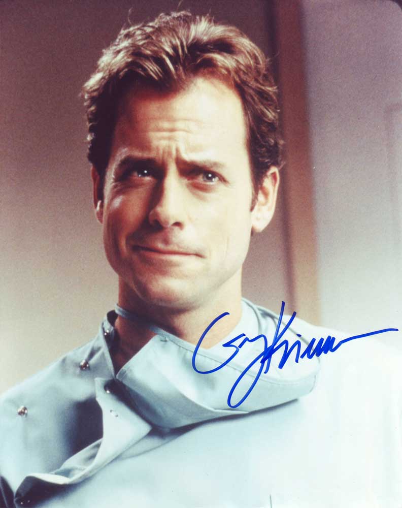 Greg Kinnear in-person autographed photo