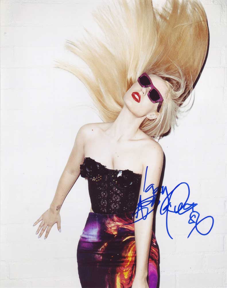 Iggy Azalea in-person autographed photo