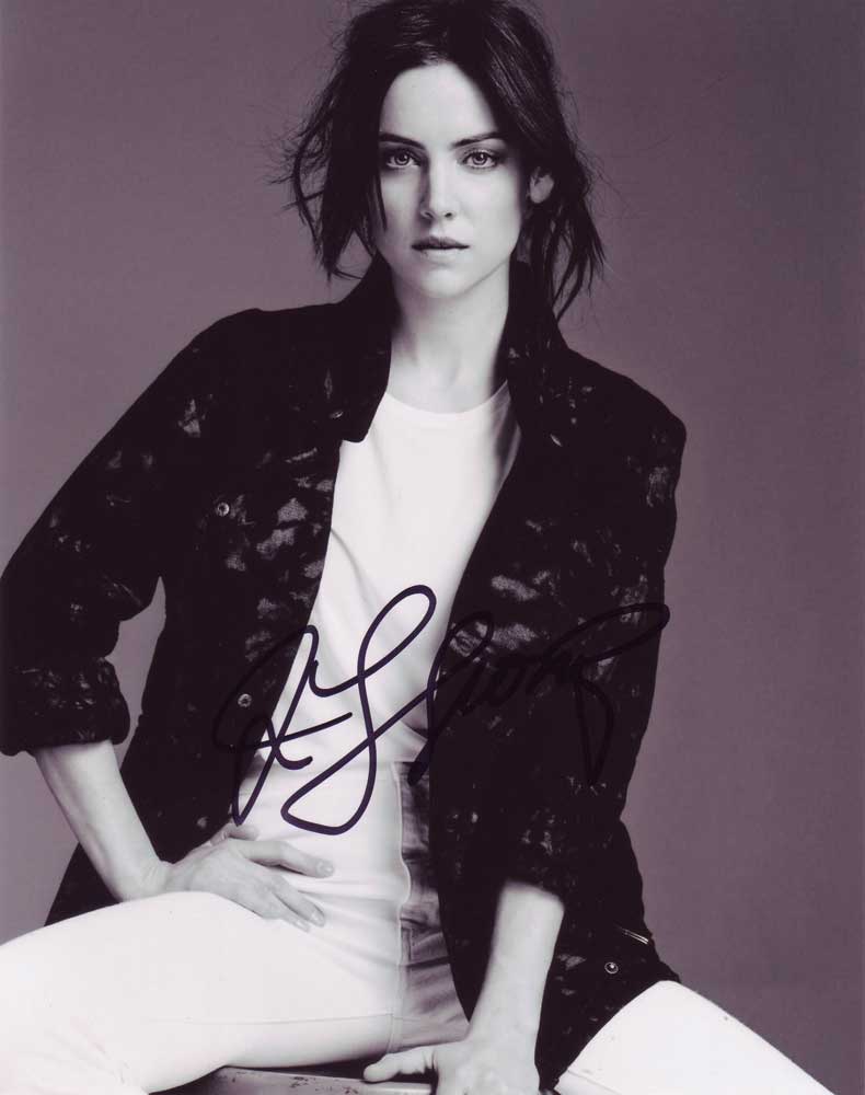 Jessica Stroup in-person autographed photo