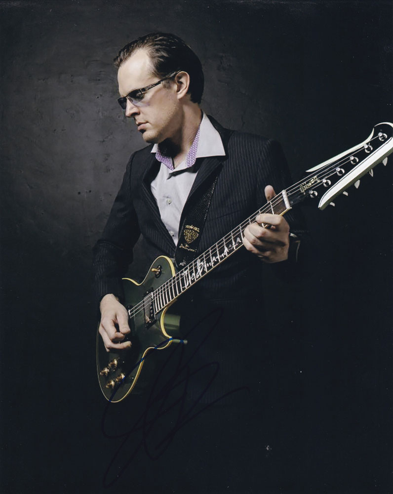 Joe Bonamassa in-person autographed photo