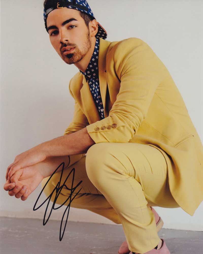 Joe Jonas In-person Autographed Photo