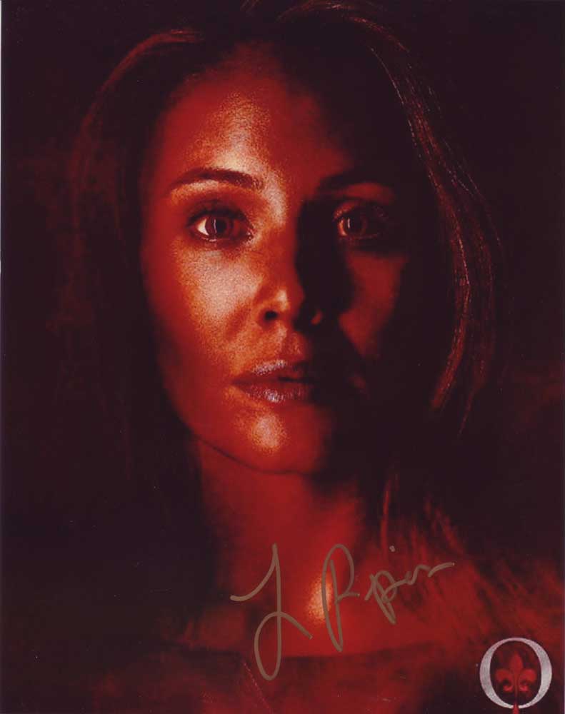 Leah Pipes in-person autographed photo