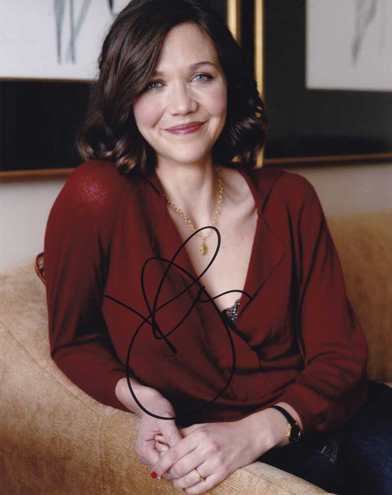 Maggie Gyllenhaal in-person autographed photo