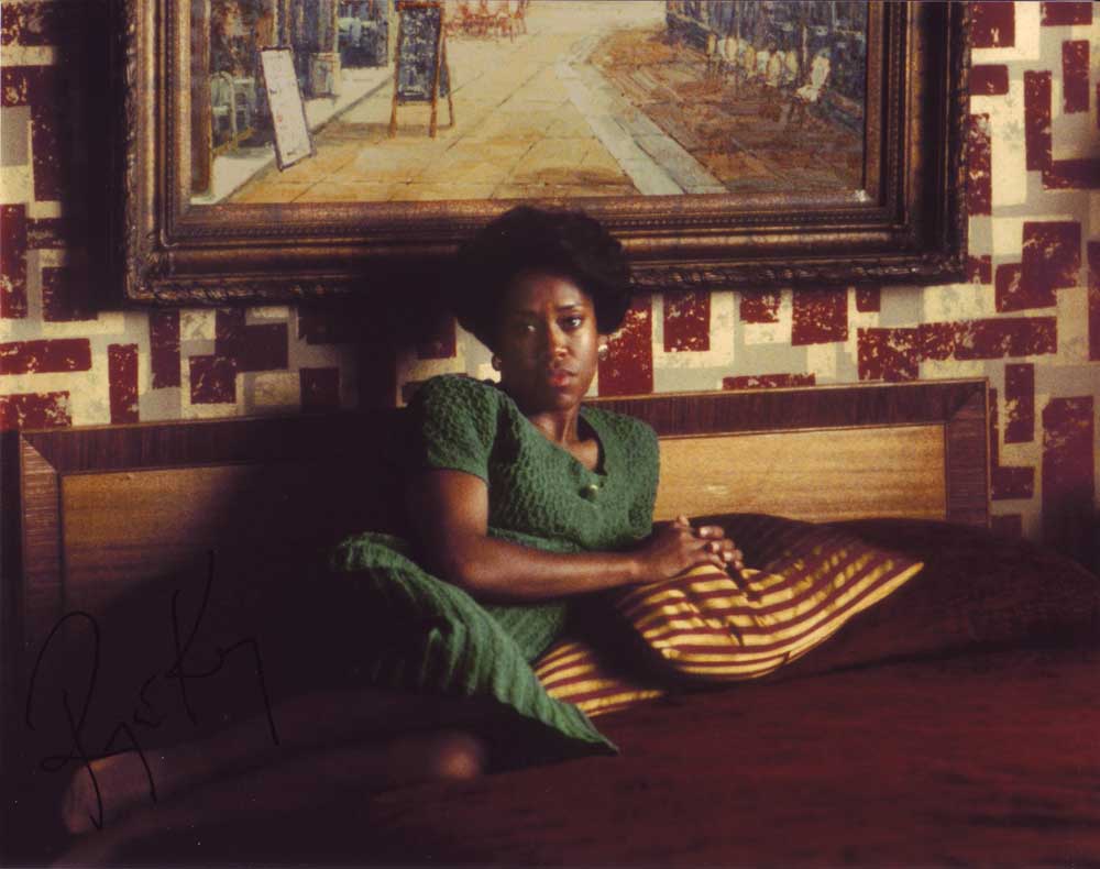 Regina King in-person autographed photo