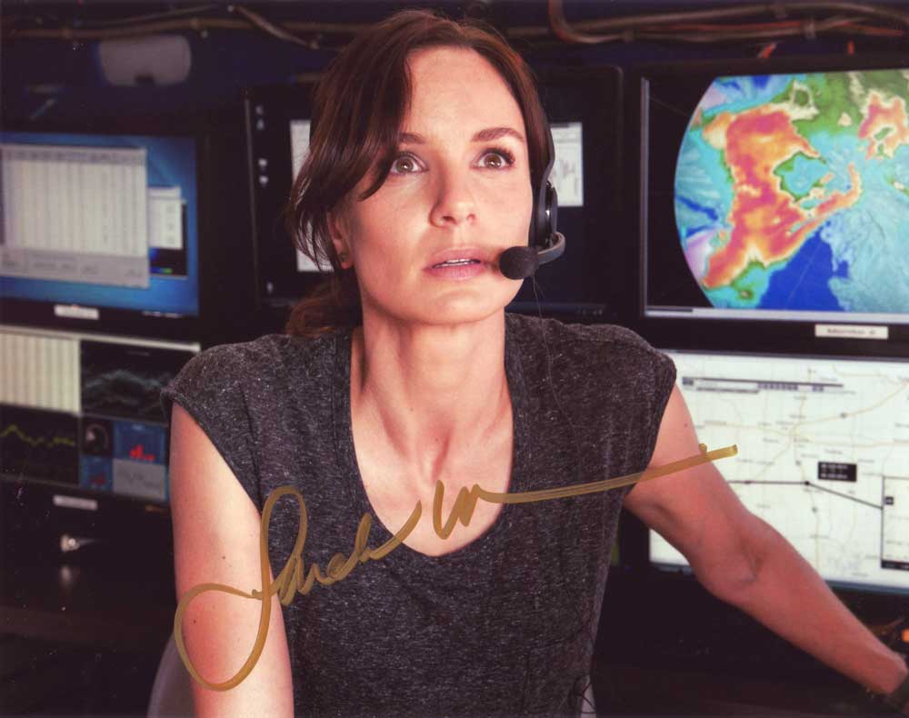 Sarah Wayne Callies in-person autographed photo