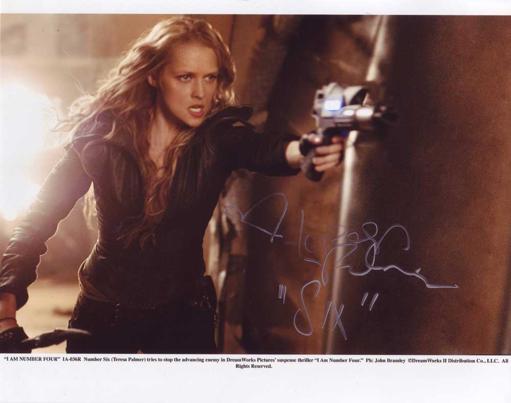 Teresa Palmer in-person autographed photo