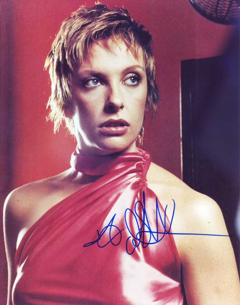 Toni Collette in-person autographed photo