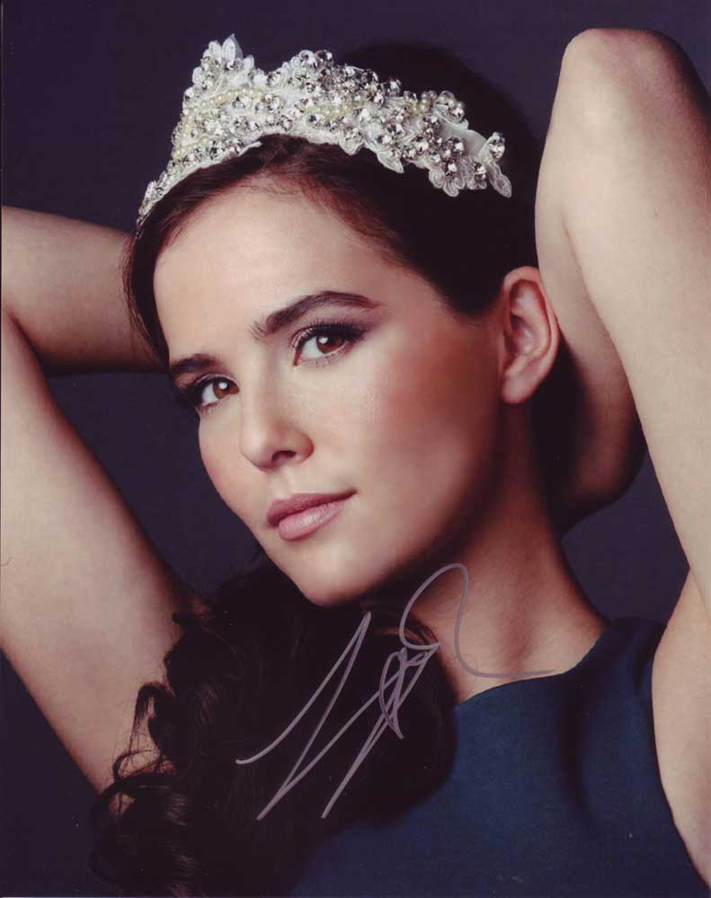 Zoey Deutch in-person autographed photo